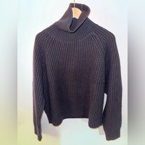 NILI LOTAN
Amaya Black Cashmere Sweater